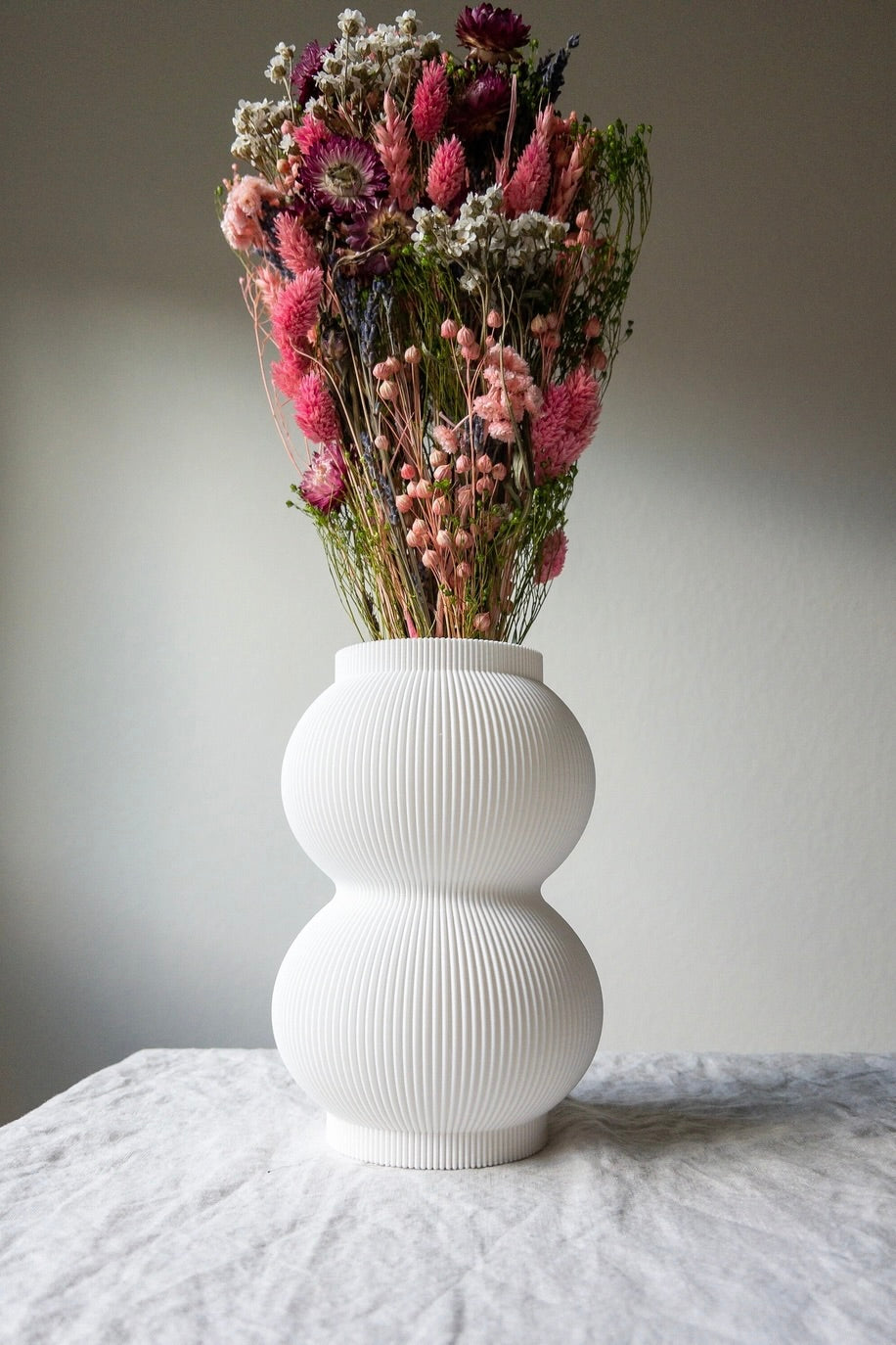 CAROUSEL VASE - WHITE