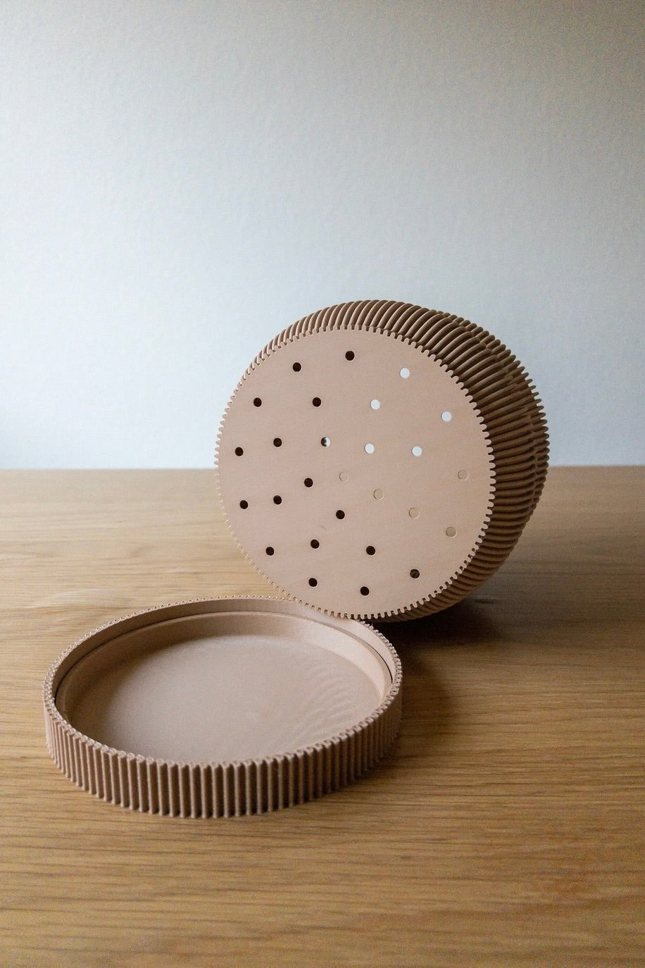 GROOVY PLANTER POT - BEIGE