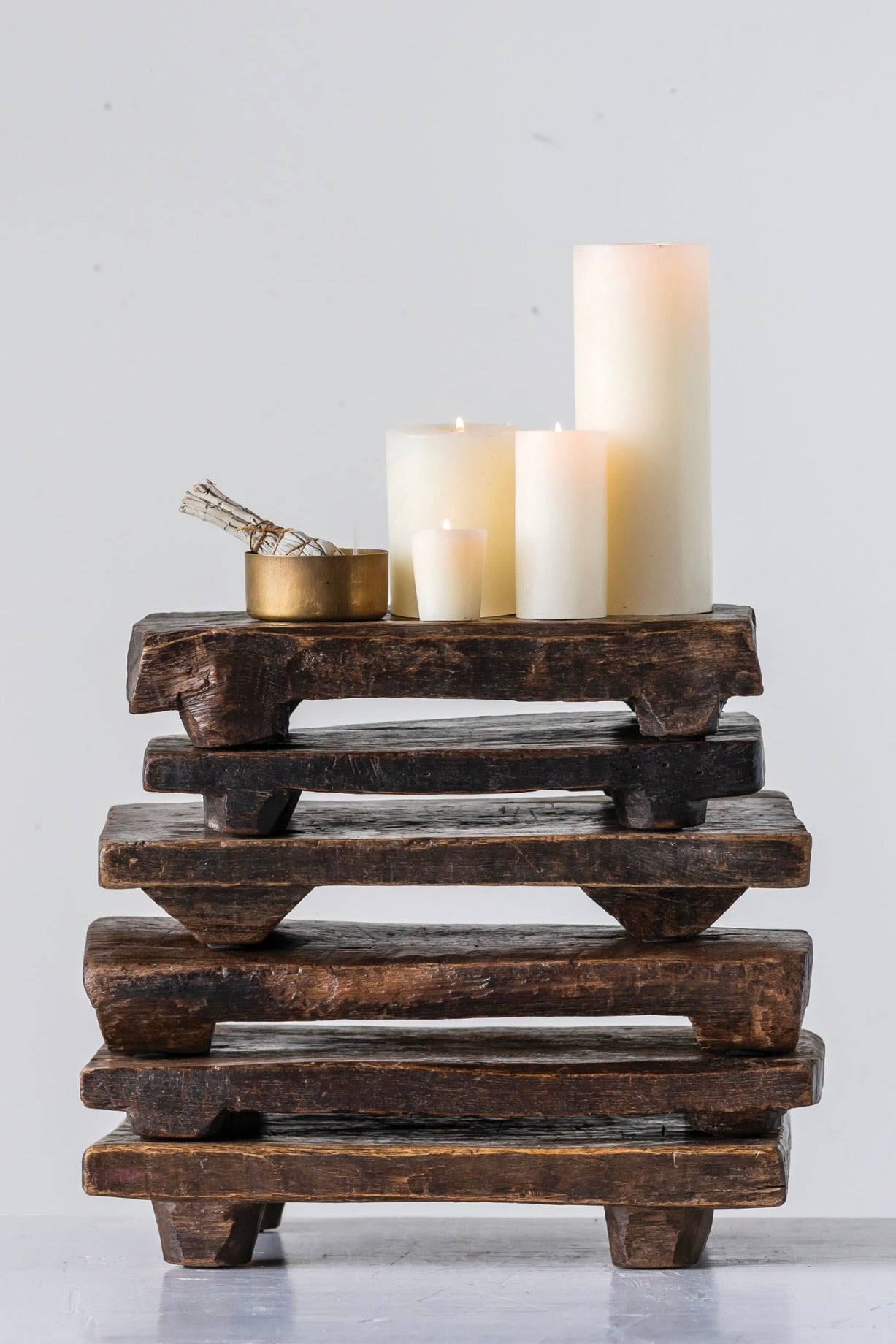 DECORATIVE WOOD PEDESTAL