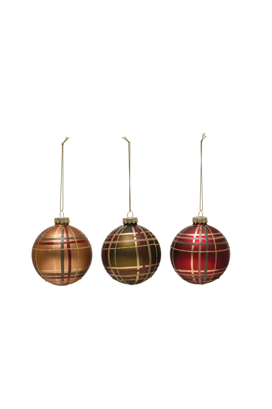 PLAID HOLIDAY ORNAMENTS