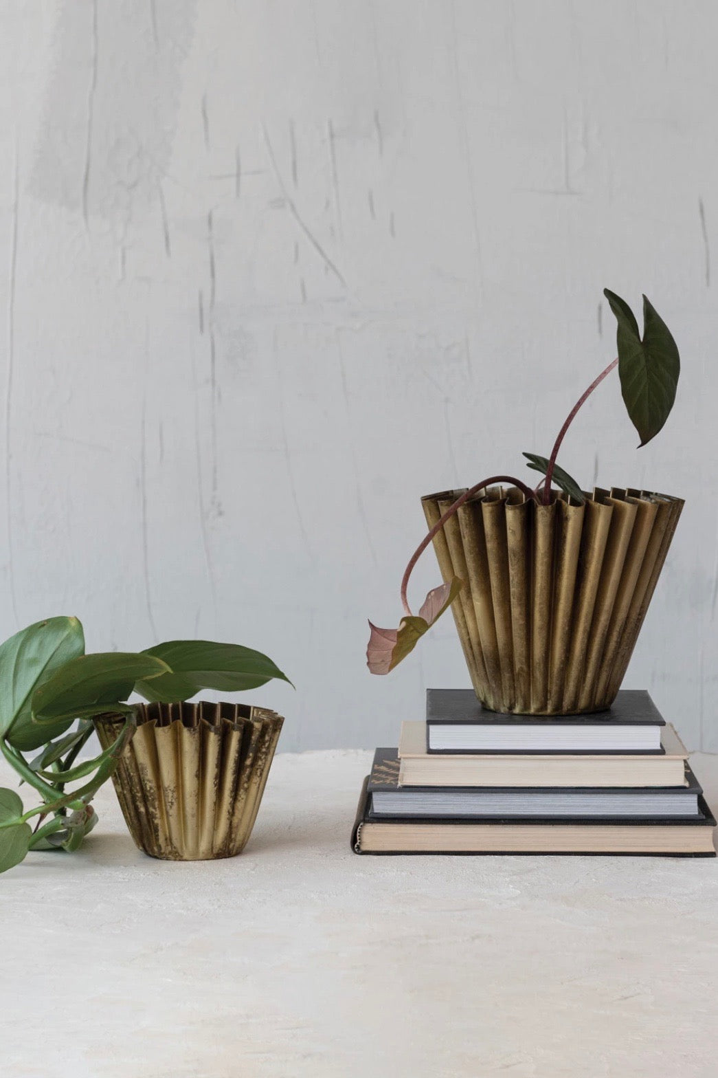 FLUTED METAL PLANTERS