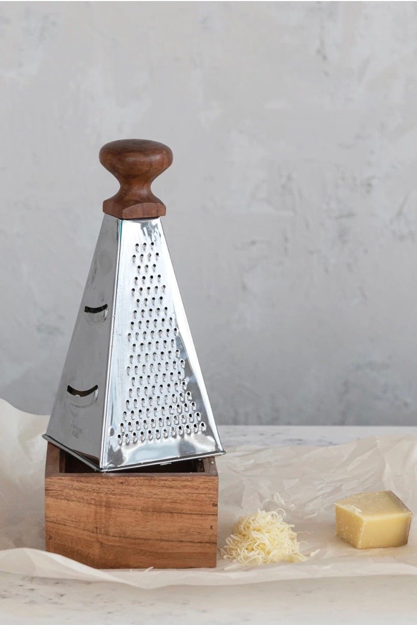 STAINLESS STEEL GRATER W/ ACACIA WOOD BASE